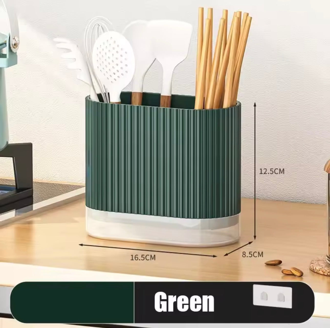 Household kitchen spoon/utensil storage